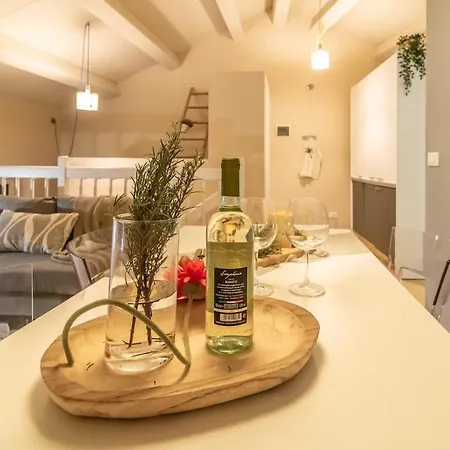 Appartamento Attico Elegante Centralissimo *