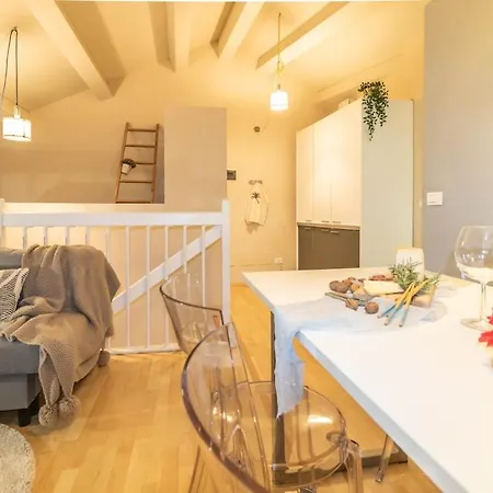 Appartamento Attico Elegante Centralissimo Chiaravalle