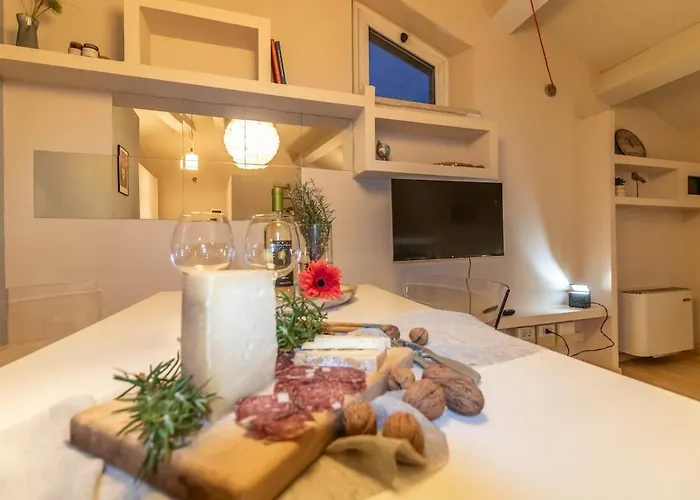 Attico Elegante Centralissimo * Chiaravalle